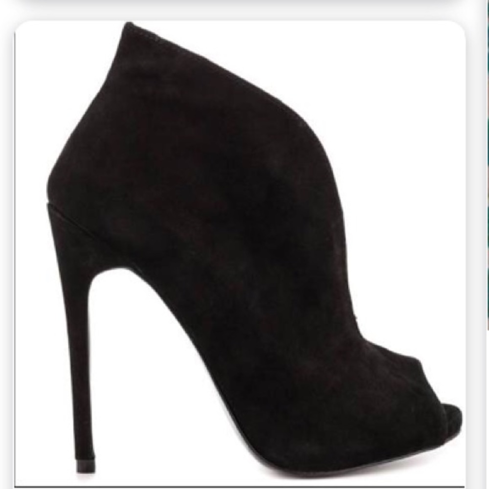 Black suede Steve Madden booties